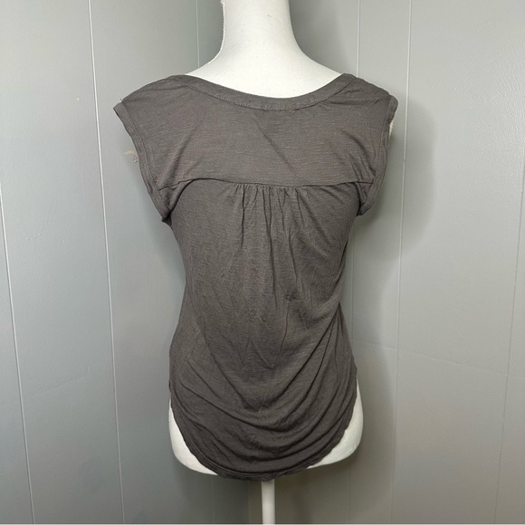 American Eagle Gray Sequin Henley Tank Top XS – Glam Y2K Basic - Picture 5 of 6